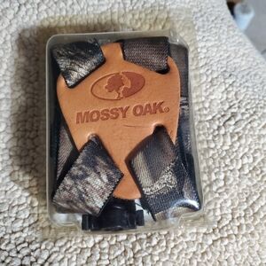 NWT Mossy Oak Deluxe Binocular Strap